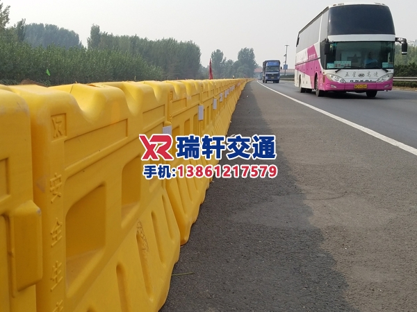 瑞軒交通設(shè)施水馬使用現(xiàn)場(chǎng)